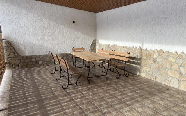 Частный дом с видом на горы