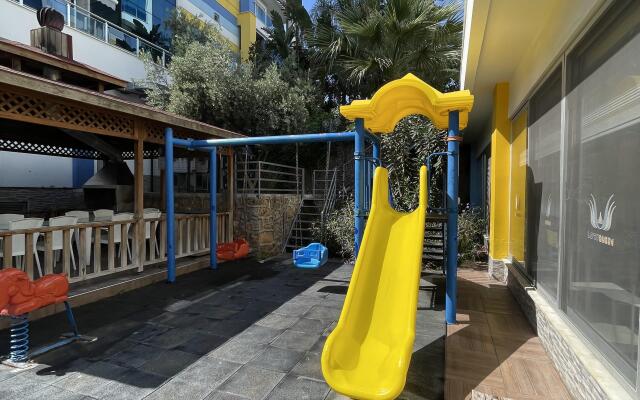 Apartaments y Morya 320 m s Balconom