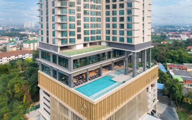 Brighton Grand Hotel & Convention Pattaya