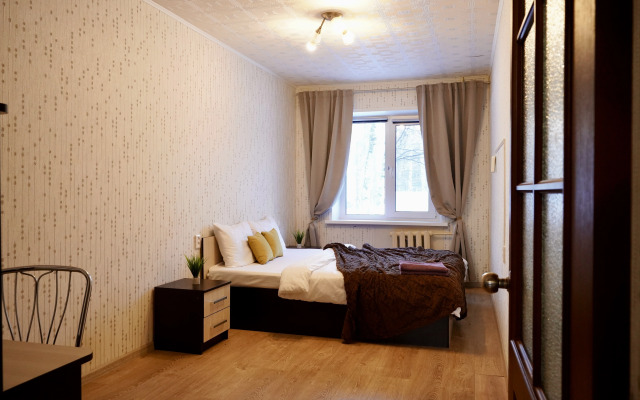 Na Ordzhonikidze 30 flat