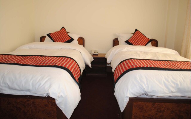 Avalon House Hotel