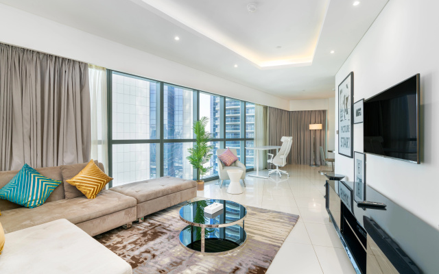 GLOBALSTAY. DAMAC Tower Paramount