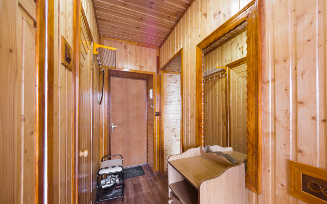 Апартаменты на Коллективной 4