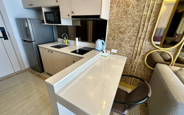 Belavyyu Lagun Apartments