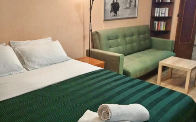 Квартира Бюджетная у метро недорого