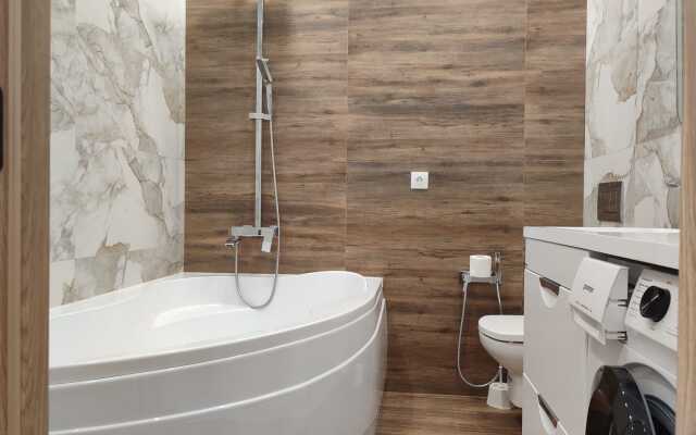 Квартира Новая с домашним кинотеатром и большой ванной