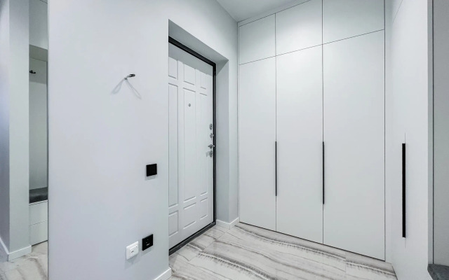 V Zhilom Komplekse S Basseynom "merkato" Flat