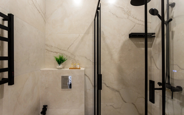 Stilnaya S Vidom Na Gory Alleya 375 Flat