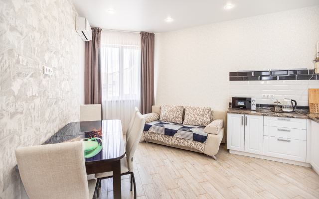 Yevrodvushka Na Beregu Morya S Basseynom Apartments