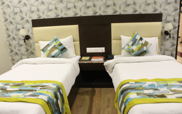 The Golden Apple Hotel