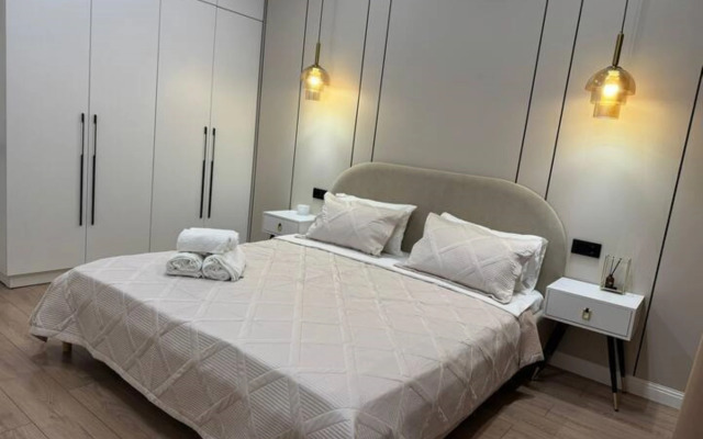 Na Ulitse Rozybakieva 217 Blok 9 Apartment