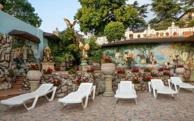 Loran Guest house