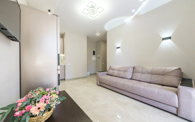 Luxury v Tsentre Sochi Flat