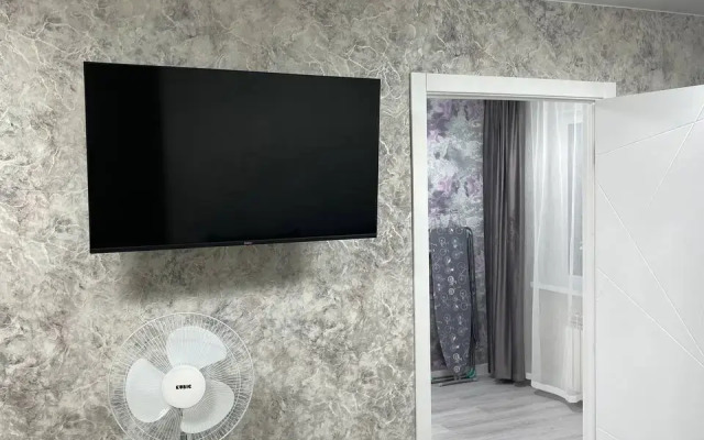 Квартира Двухкомнатная на Елизаровых 25 жд вокзал Томск 1