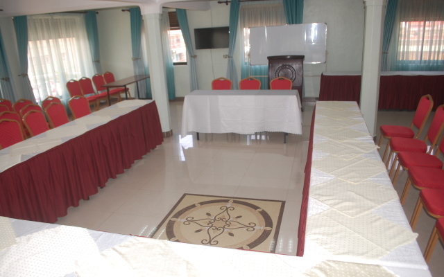 TJ Global Kasese Hotel