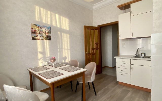 Uyutnye apartamenty v istoricheskom tsentre Gomelya Flat