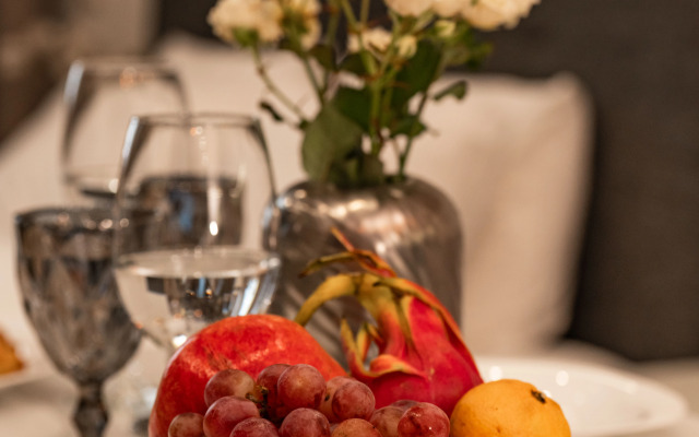 Апартаменты SKY INN Color Grey