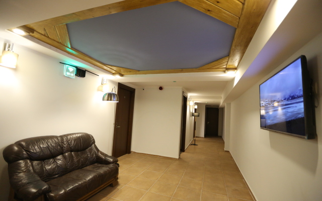 Reverence Hotel