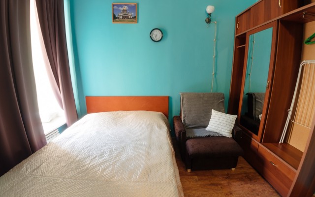 Апартаменты Квартира у Таврического Сада