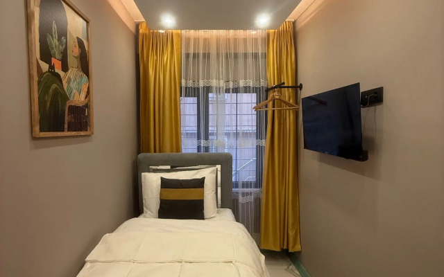 Апартаменты Clean Small studio near Taksim metro station
