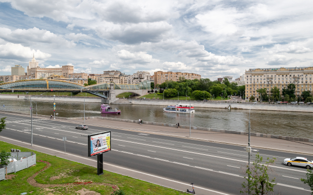 Апартаменты Кварт-Отель, Бережковская наб., 4 (1)