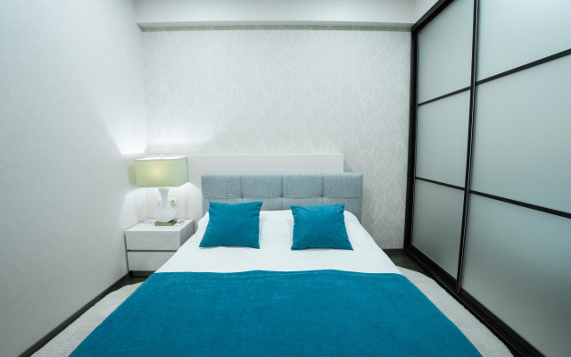 Апартаменты трехкомнатные с видом на море и город