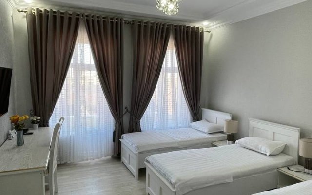 Izumrud Palace Hotel