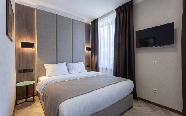 Old Wall Hotel