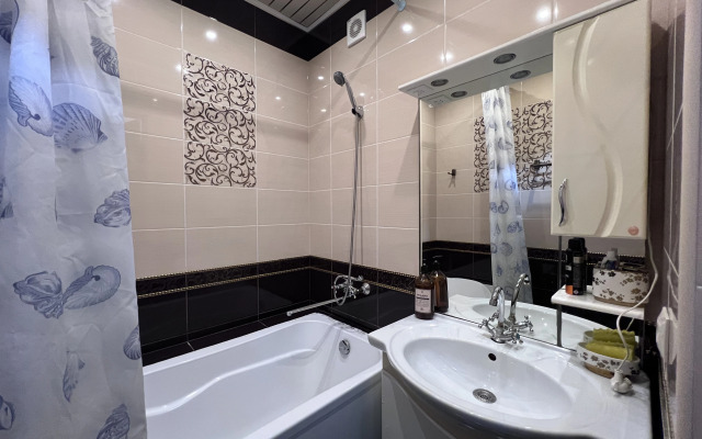 U Morya Khalilova 48b Flat