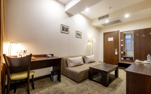 Citrus Hotel