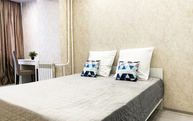 Na ulitse Promyshlennaya 4 Apartments