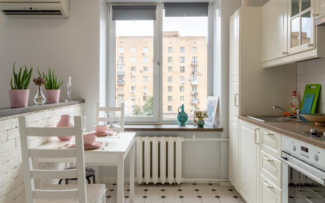 Enjoy Smolenskaia In Central Area Apartments