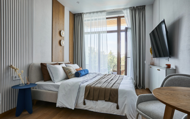 S Vidom Na Basseyn Apartments
