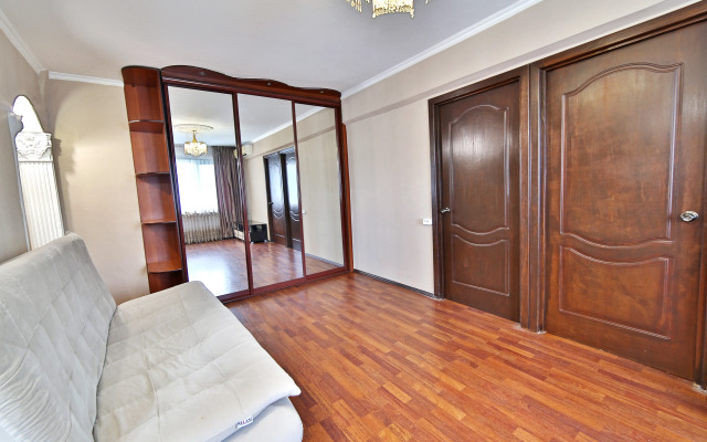 3-kh komnatnaya u parka Rivyera Flat