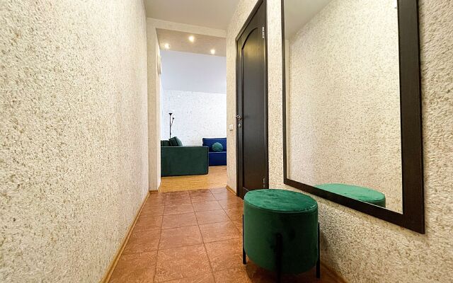 V tsentre na naberezhnoy Flat