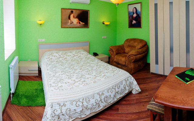 Pervyij Dohodnyij Dom Korpus E Guest house