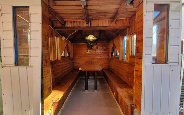 U Bashni Guest House