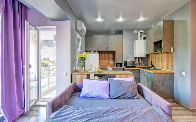 Studiya Iskry 62 Flat