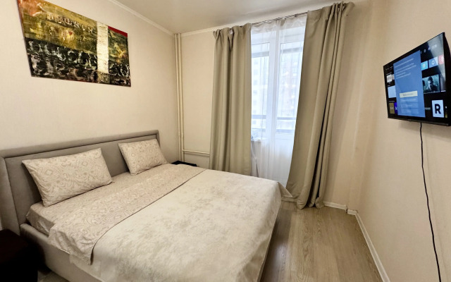 Квартира Однушка с Кроватью и Диваном на Кухне