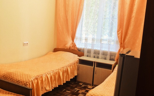 Adonis Hotel
