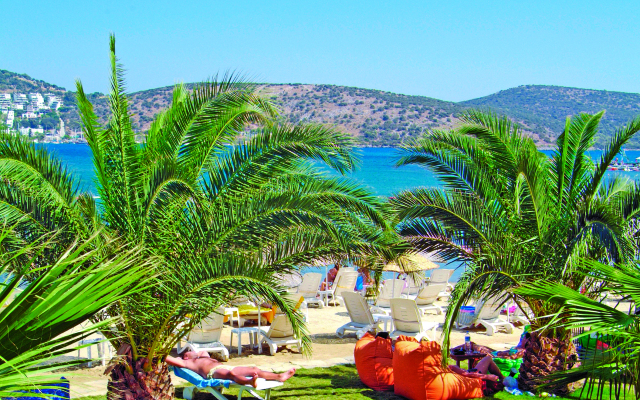 Costa 3S Beach