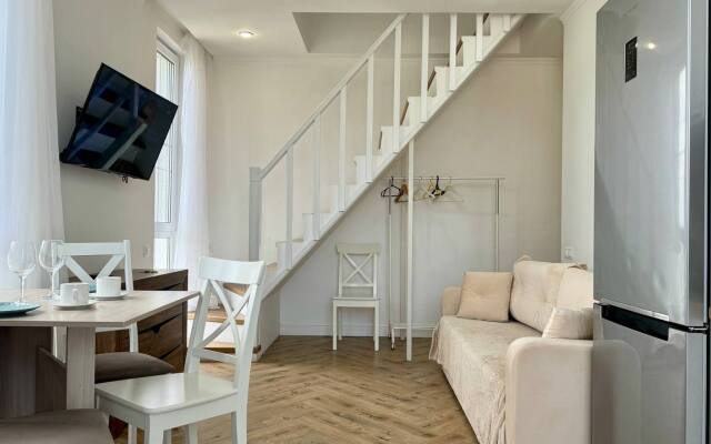 With balconies and mountain views on Meletyan 5a Flat