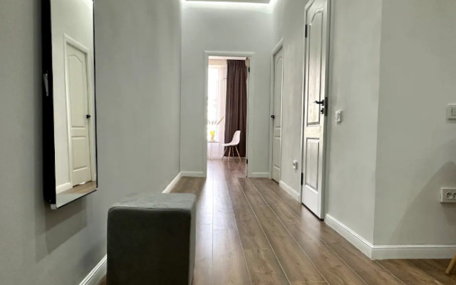 Квартира Сканди на Абая 164/10