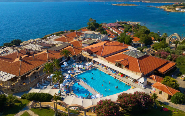 Курортный отель Club Atlantis