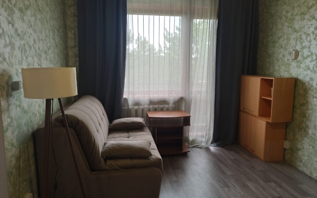 V Paratunke Ryadom Bassejn Flat