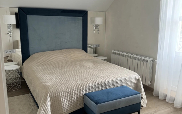 Ostrov Very Na 13 CHelovek SPA kompleks Bania Na Drovakh Bassein Guest House