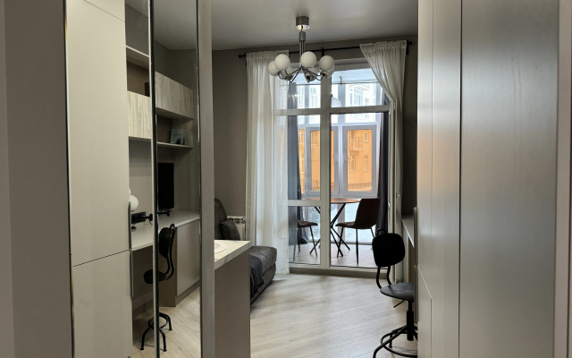 Dizaynerskaya Studiya V Istoricheskom Tsentre Flat