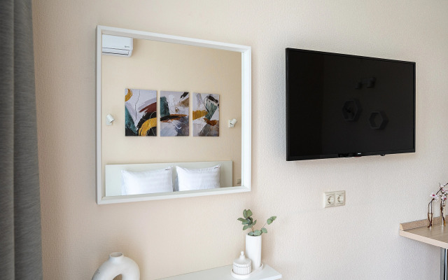 Апартаменты Red Apartments Покровский Парк Лайм