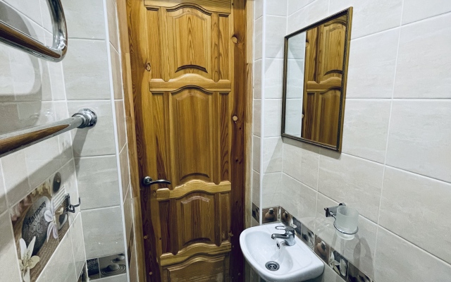 Квартира 1-а комнатная рядом с Ижевским Зоопарком , ИжГТУ, ИжГСХА