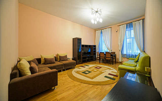 Апартаменты КвартирникN на набережной Мойки 30